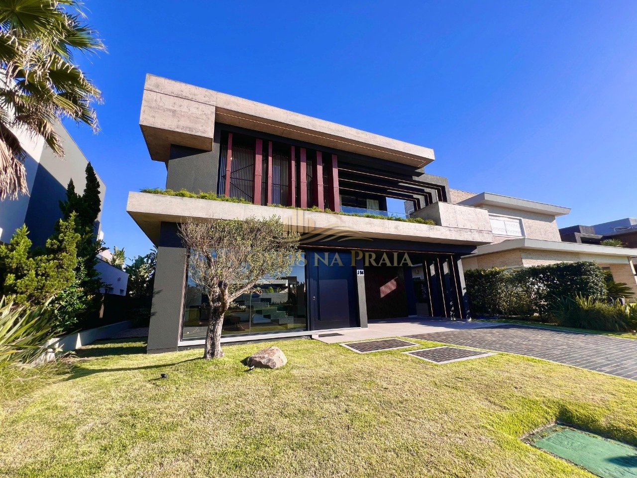 Casa em Condomínio no Playa Vista.
