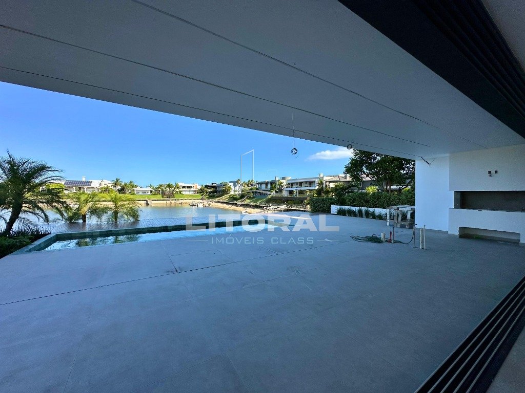 Foto 6 — Casa em Condomínio no Velas da Marina.