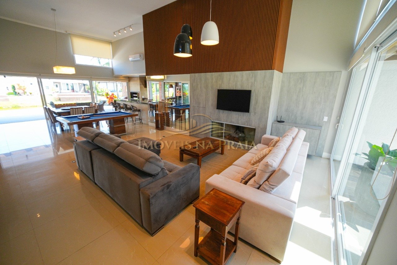 Foto 4 — Casa em Condomínio no Malibu Beach Residence.