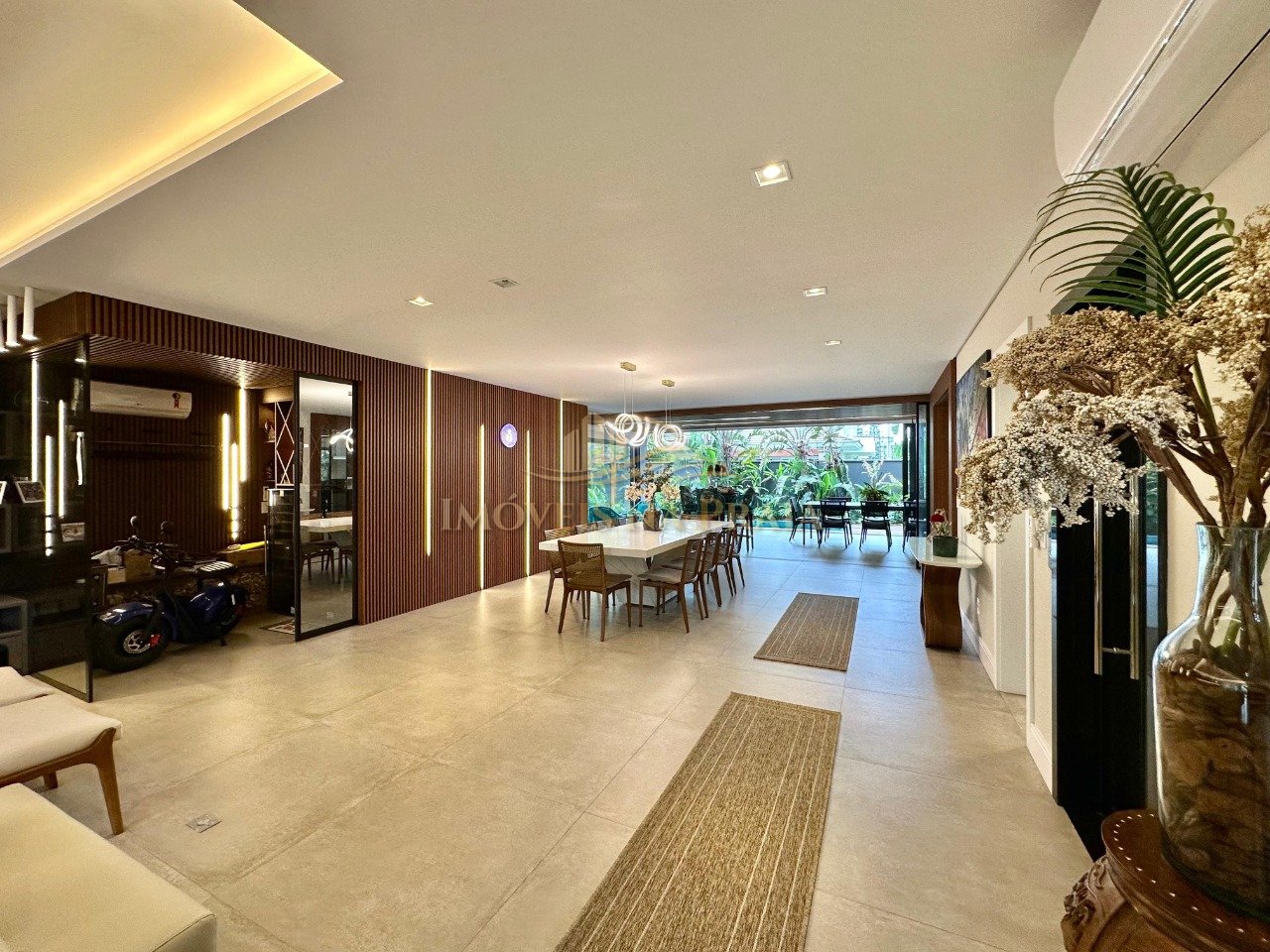 Foto 3 — Casa em Condomínio no Playa Vista.