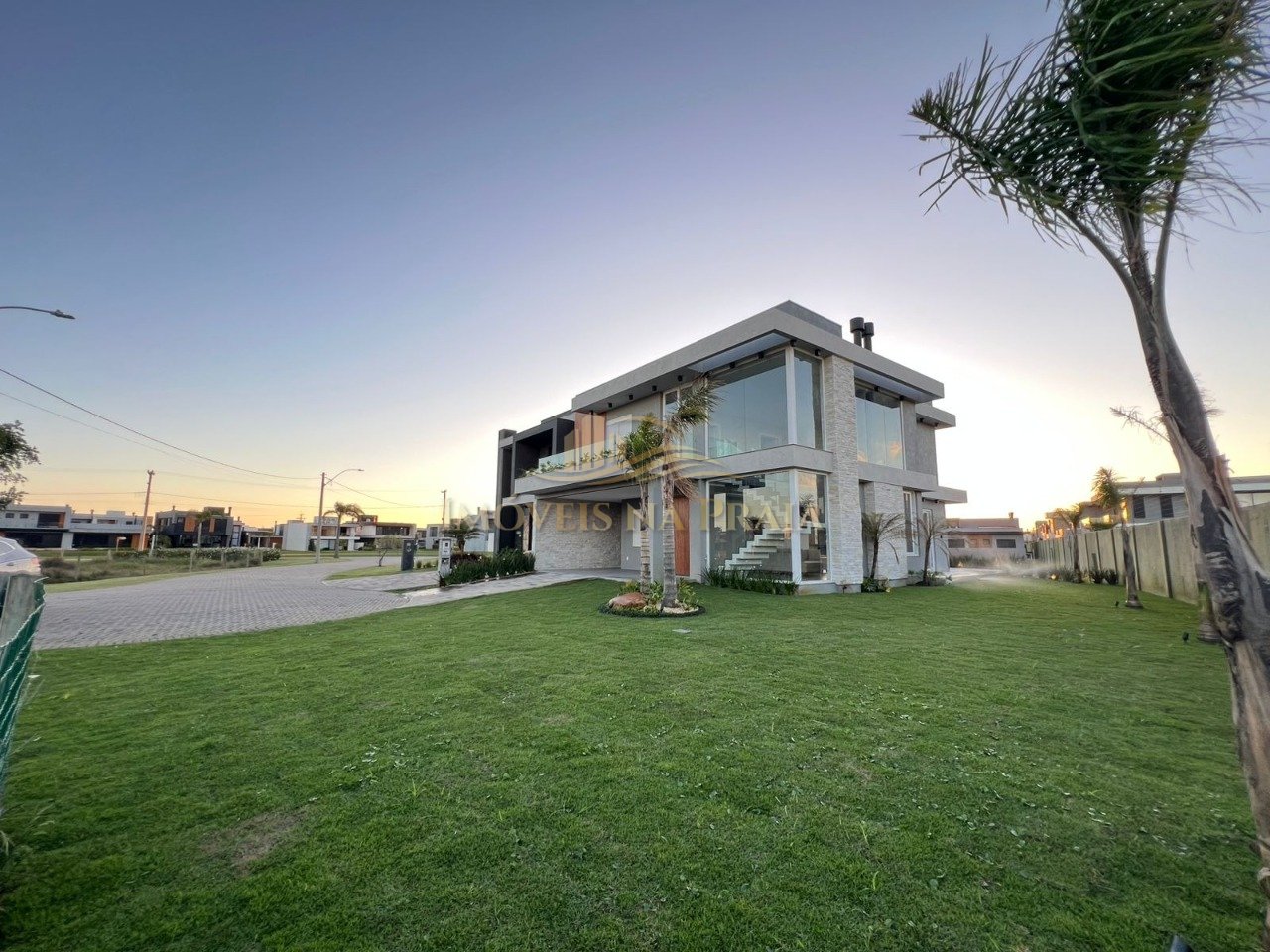 Foto 4 — Casa em Condomínio no Sunset.