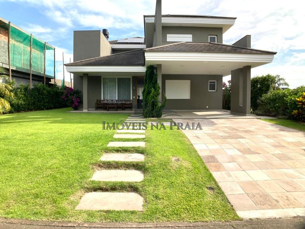 Casa em Condomínio no Villaggio Atlantida.
