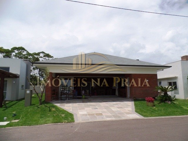 Foto 2 — Casa em Condomínio no Malibu Beach Residence.