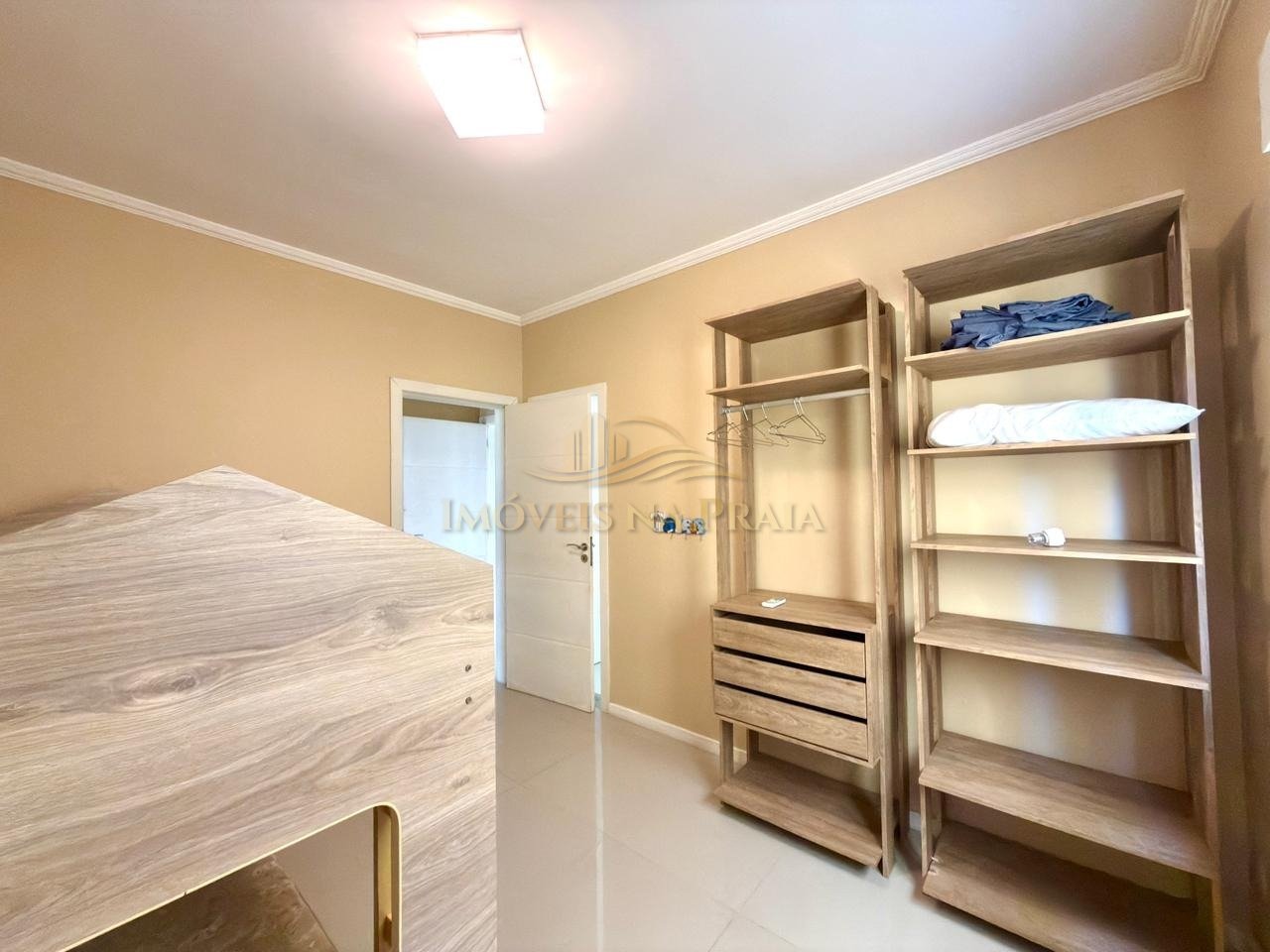 Foto 6 — Casa em Condomínio no Las Palmas.