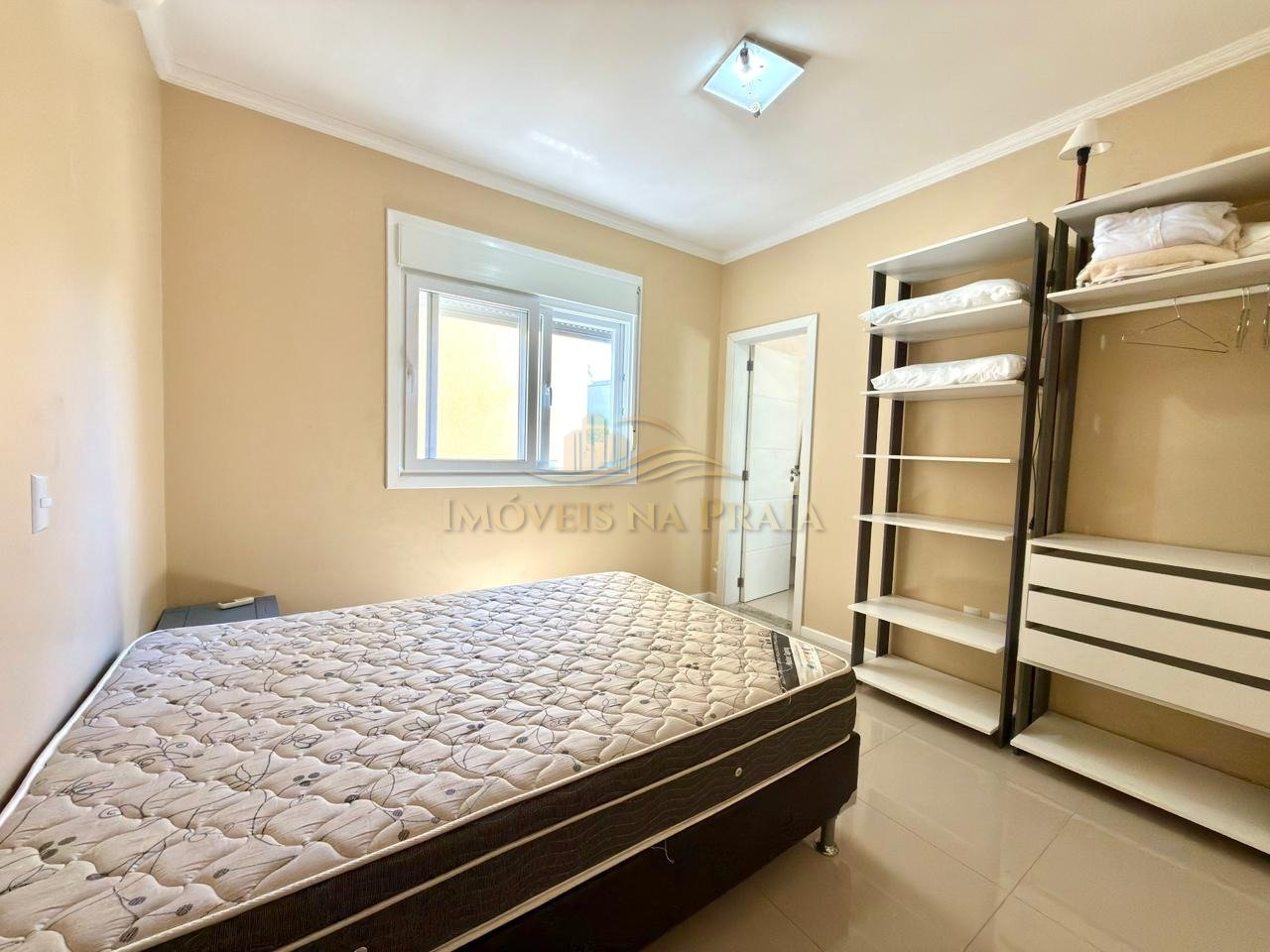 Foto 4 — Casa em Condomínio no Las Palmas.
