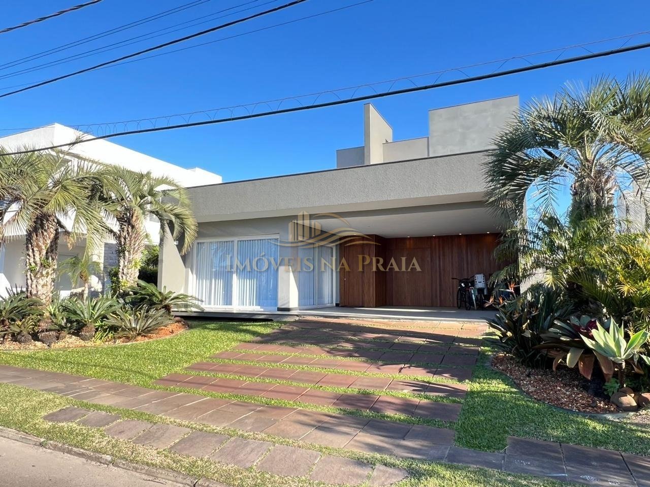 Casa em Condomínio no Quintas do Lago.