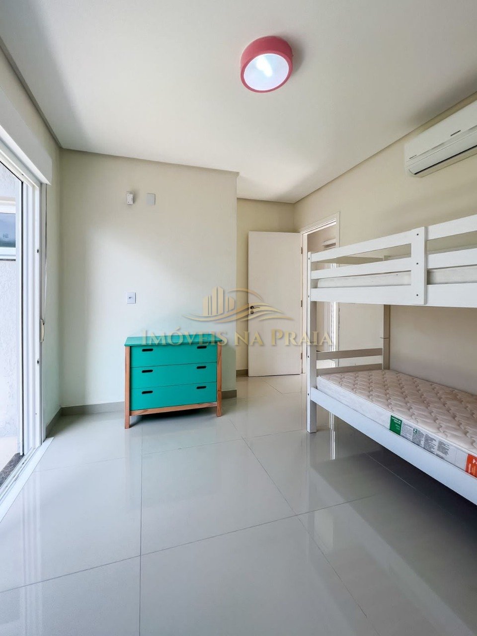 Foto 7 — Casa em Condomínio no Las Palmas.