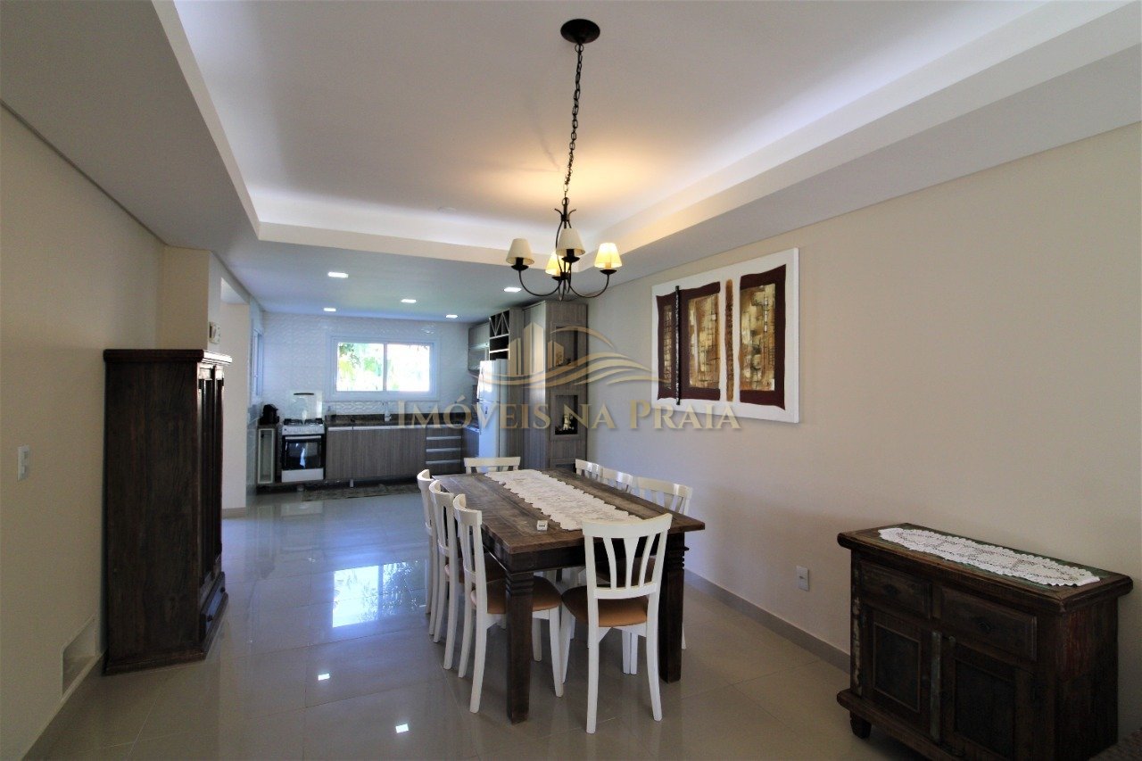 Casa em Condomínio no Villas Resort.