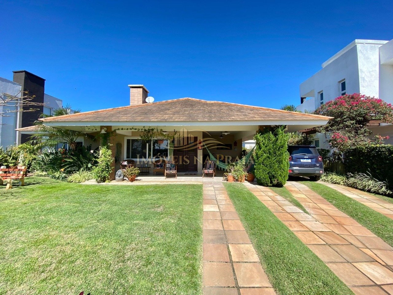 Casa em Condomínio no Quintas do Lago.
