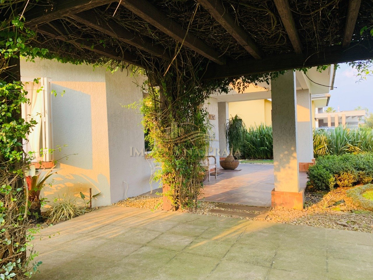 Foto 4 — Casa em Condomínio no Quintas do Lago.