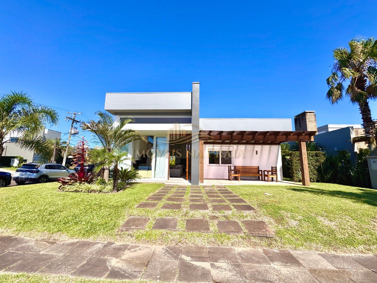 Casa em Condomínio no Quintas do Lago.