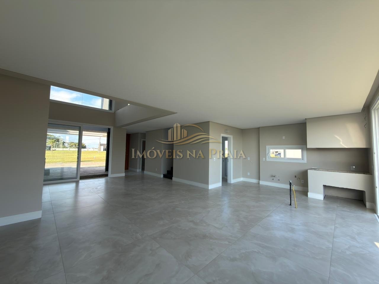 Foto 5 — Casa em Condomínio no Allure Beach Condo.
