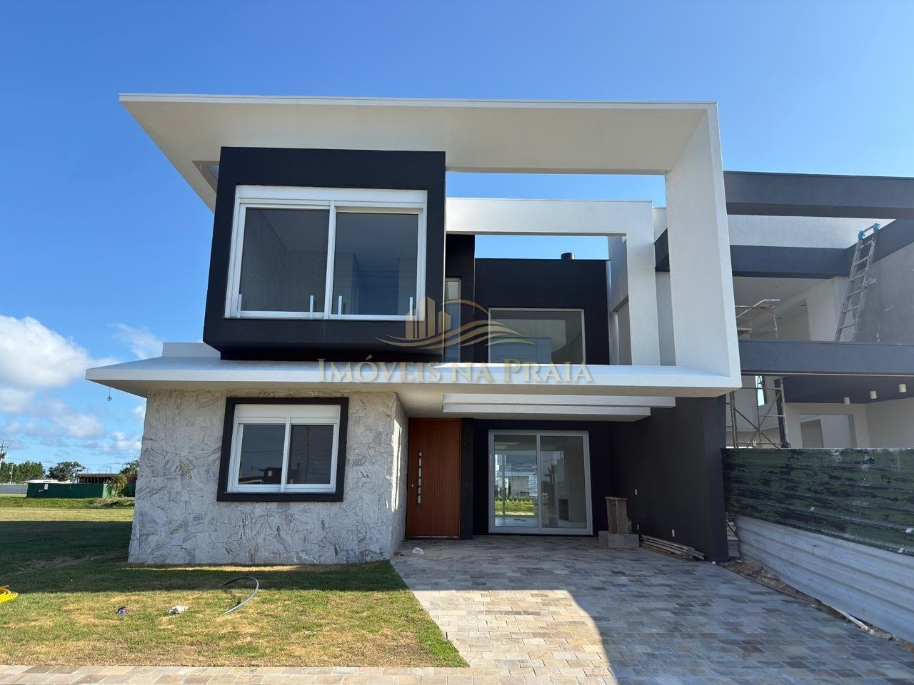 Casa em Condomínio no Allure Beach Condo.