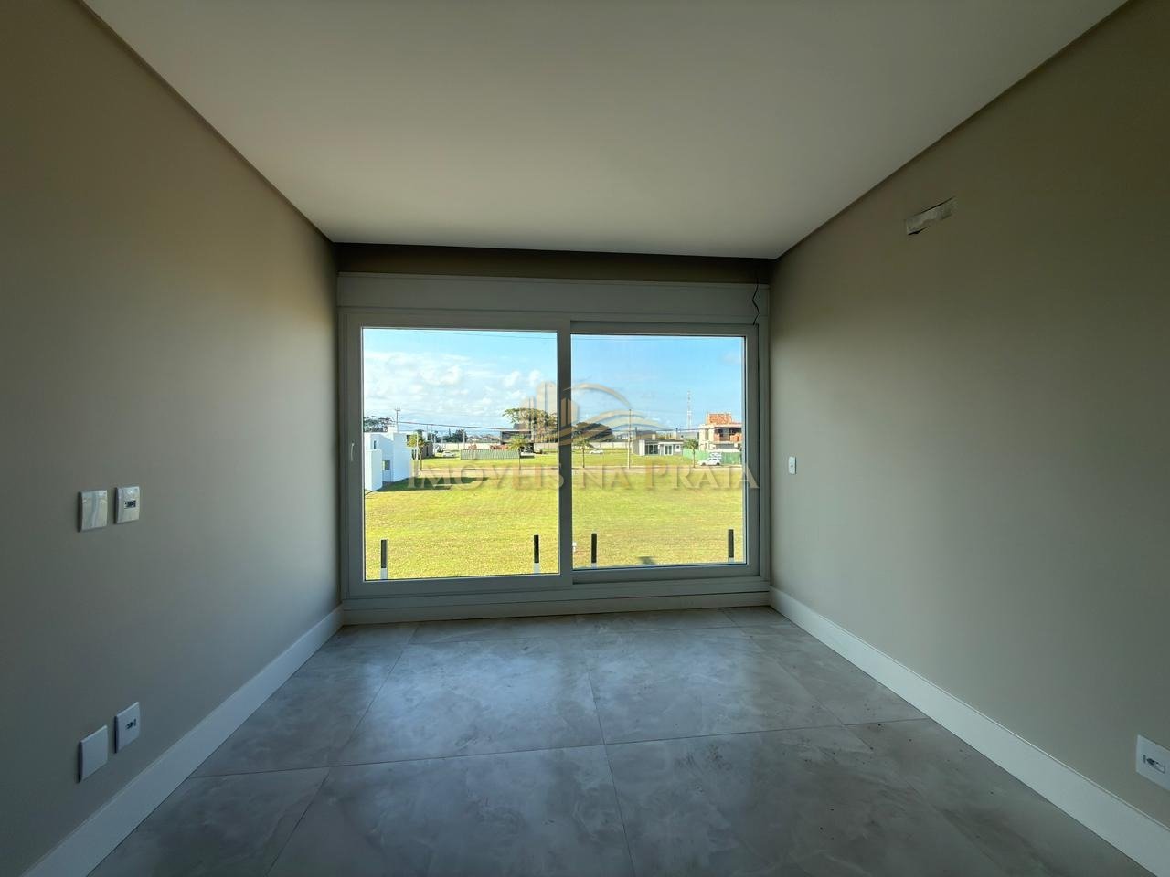 Foto 4 — Casa em Condomínio no Allure Beach Condo.