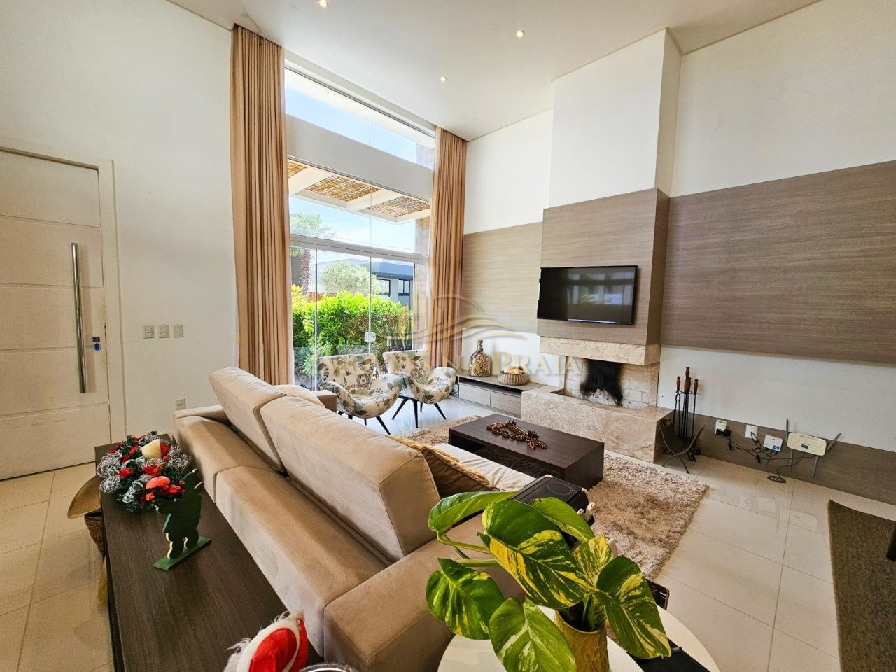 Foto 6 — Casa em Condomínio no Las Palmas.