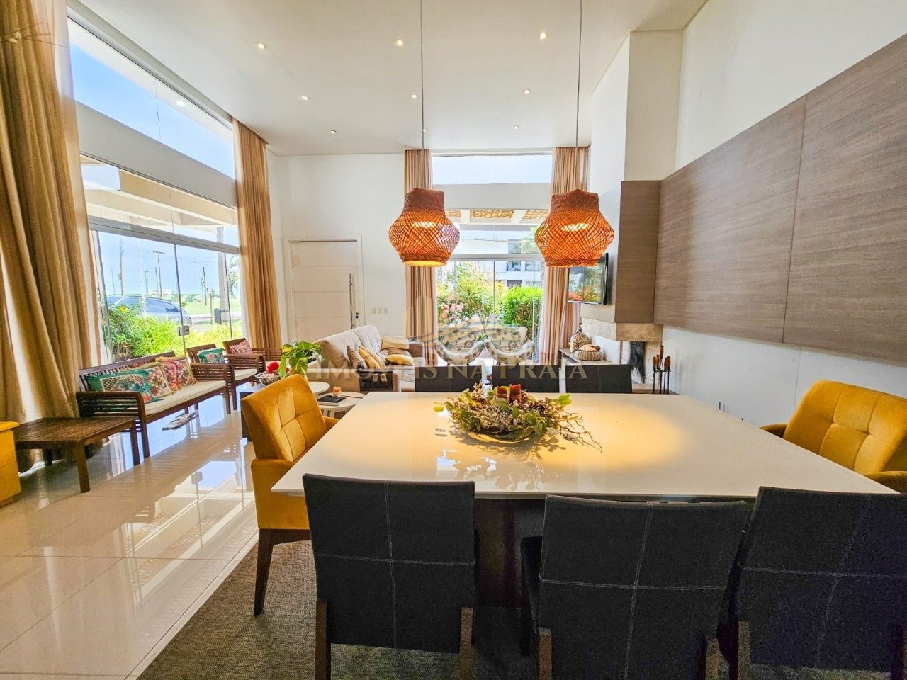Foto 4 — Casa em Condomínio no Las Palmas.