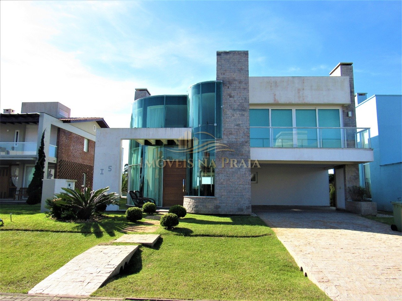 Casa em Condomínio no Ventura Club.