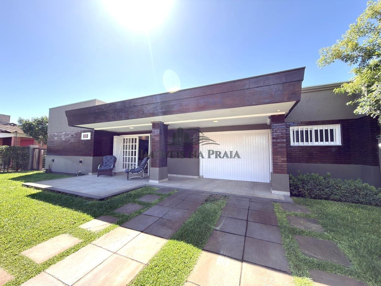Casa 5 dormitórios no bairro Atlântida
