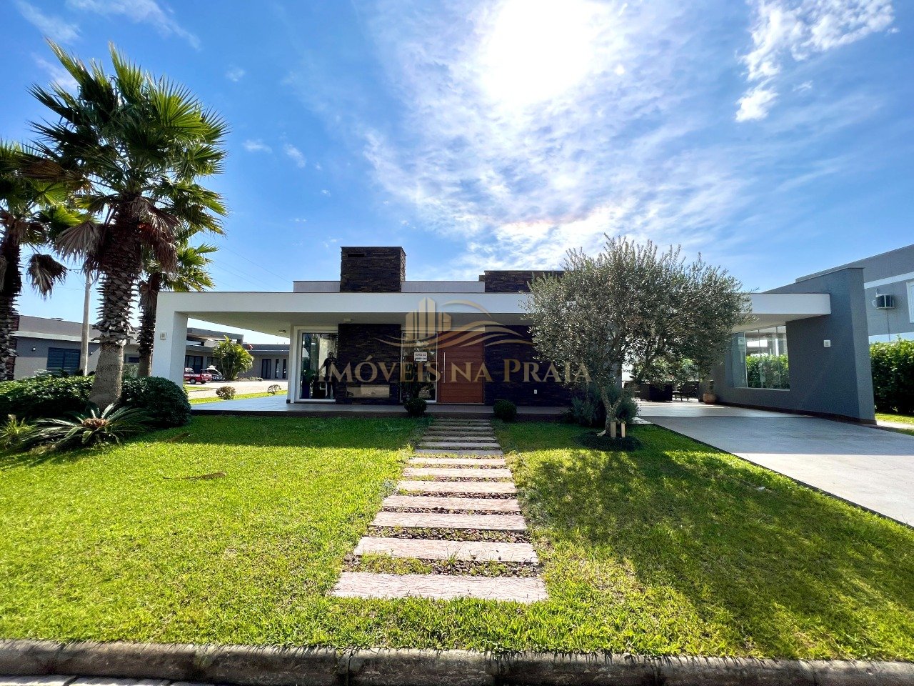 Casa em Condomínio no Lagoa do Passo Village Park.