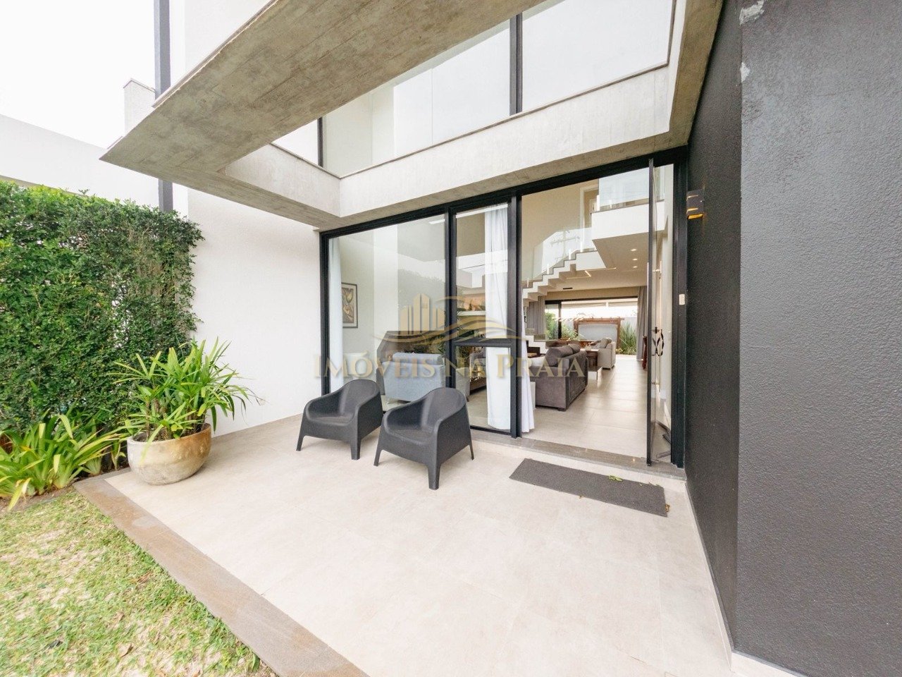 Foto 4 — Casa em Condomínio no Malibu Beach Residence.