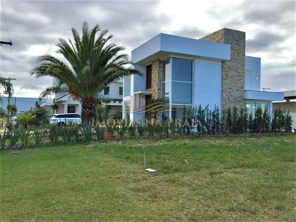 Foto 3 — Casa em Condomínio no Quintas do Lago.