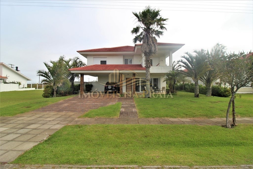 Casa em Condomínio no Green Village.