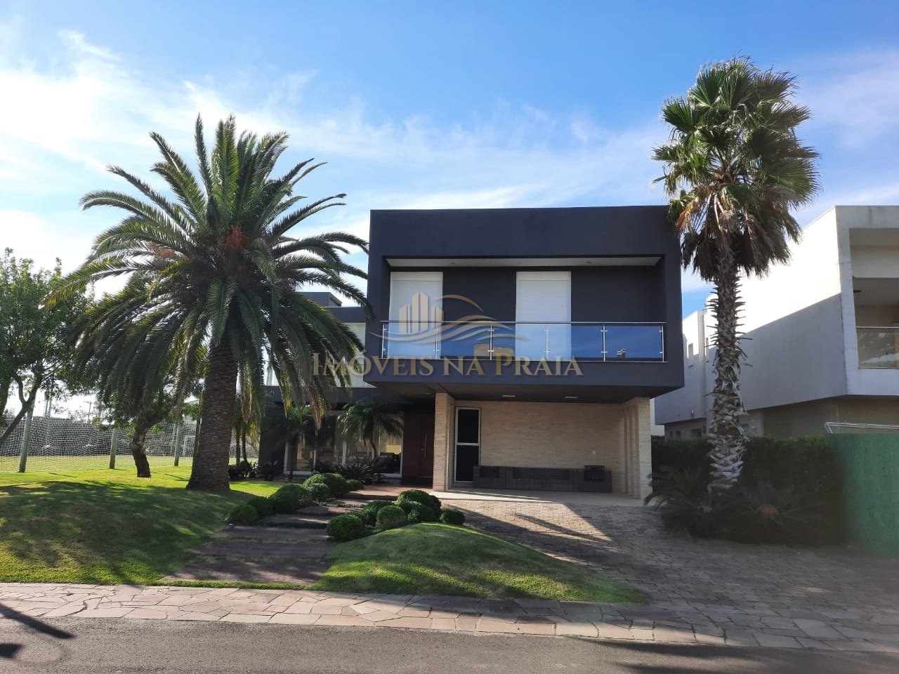 Casa em Condomínio no Las Dunas.