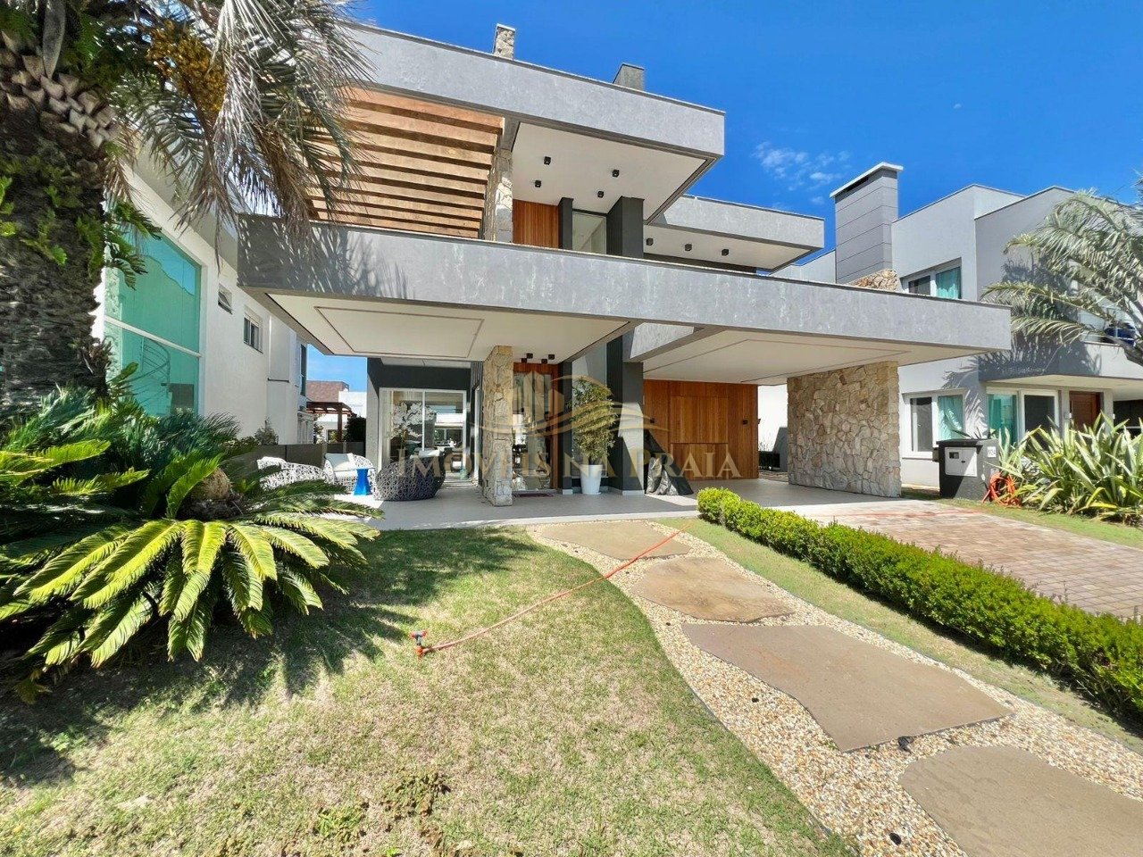 Foto 2 — Casa em Condomínio 4 dormitórios no bairro Malibu Beach Residence