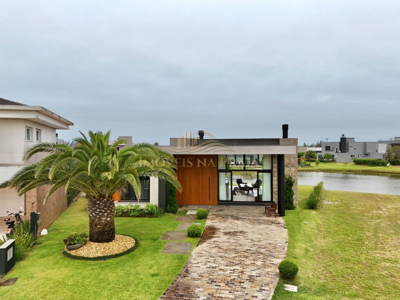 Casa em Condomínio no Riviera Xangri-Lá.