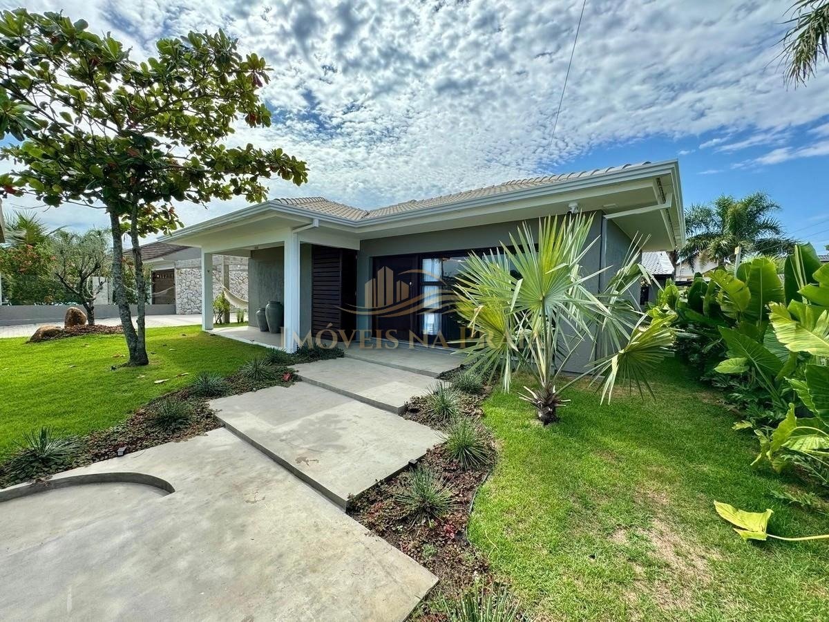 Casa 5 Dormitório(s) Bairro Atlântida Enara
