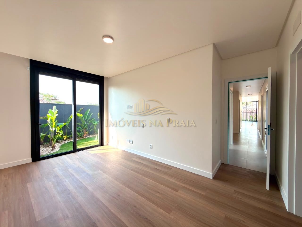 Foto 6 — Casa com 3 dormitórios em Atlântida.