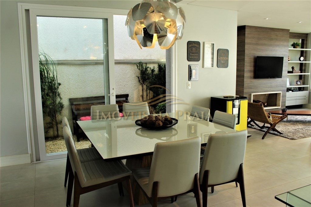 Foto 3 — Casa em Condomínio no Las Palmas.