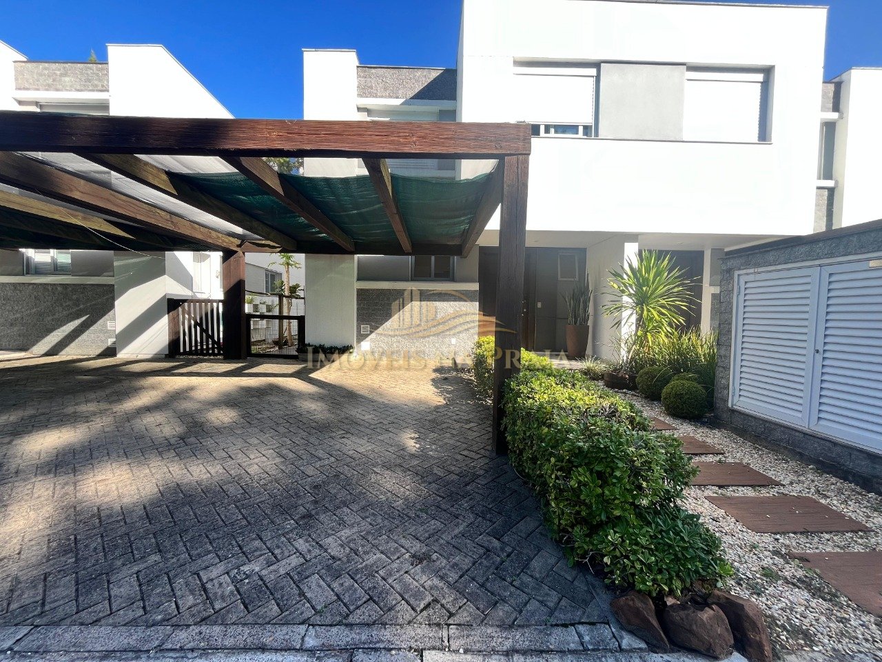 Casa em Condomínio 4 dormitórios no bairro Rossi Atlântida