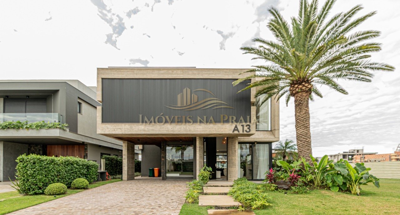 Casa em Condomínio no Sense Xangri-Lá.