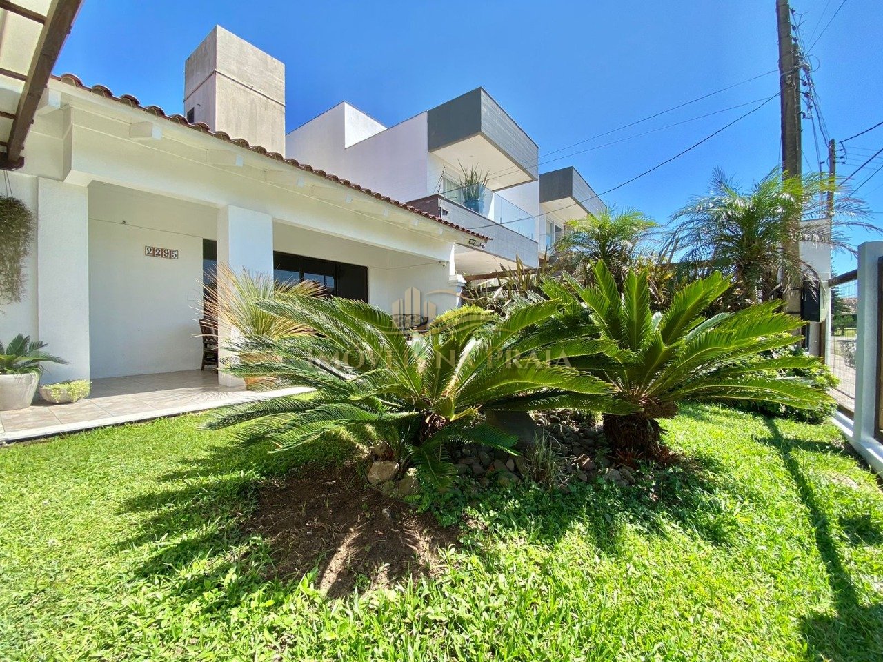 Foto 6 — Casa com 6 dormitórios no Centro de Xangri-Lá.