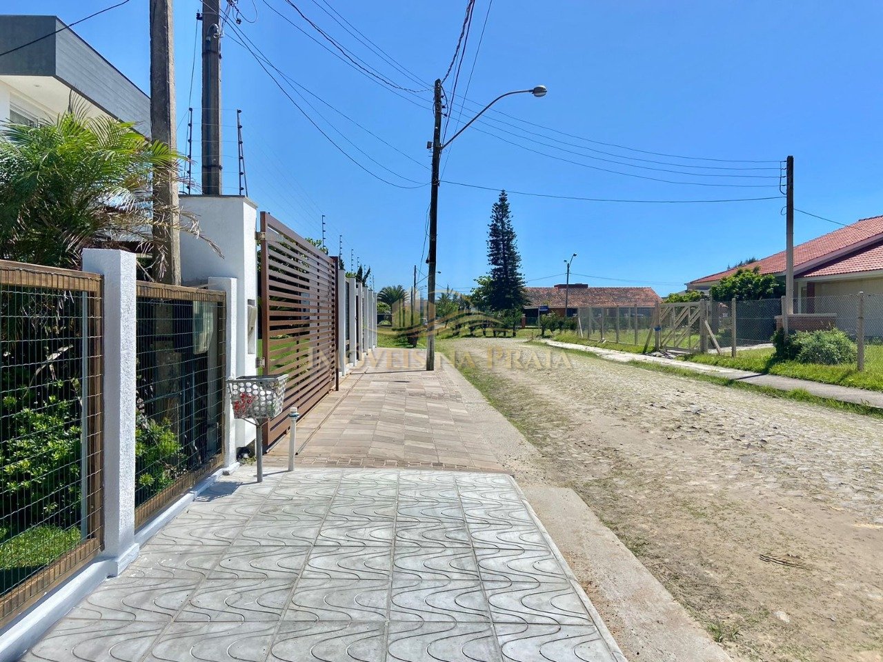Foto 5 — Casa com 6 dormitórios no Centro de Xangri-Lá.