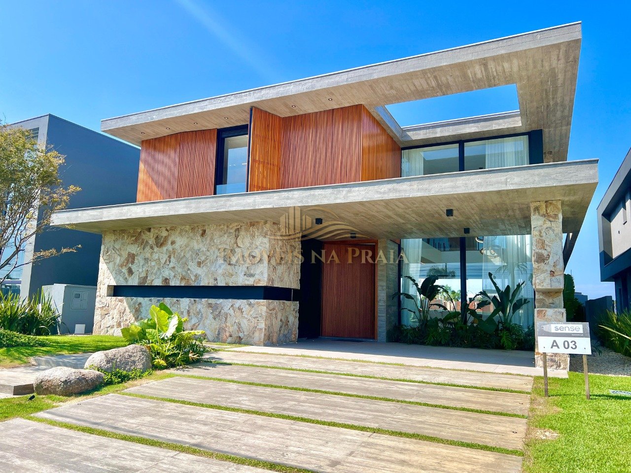 Casa em Condomínio no Sense Xangri-Lá.