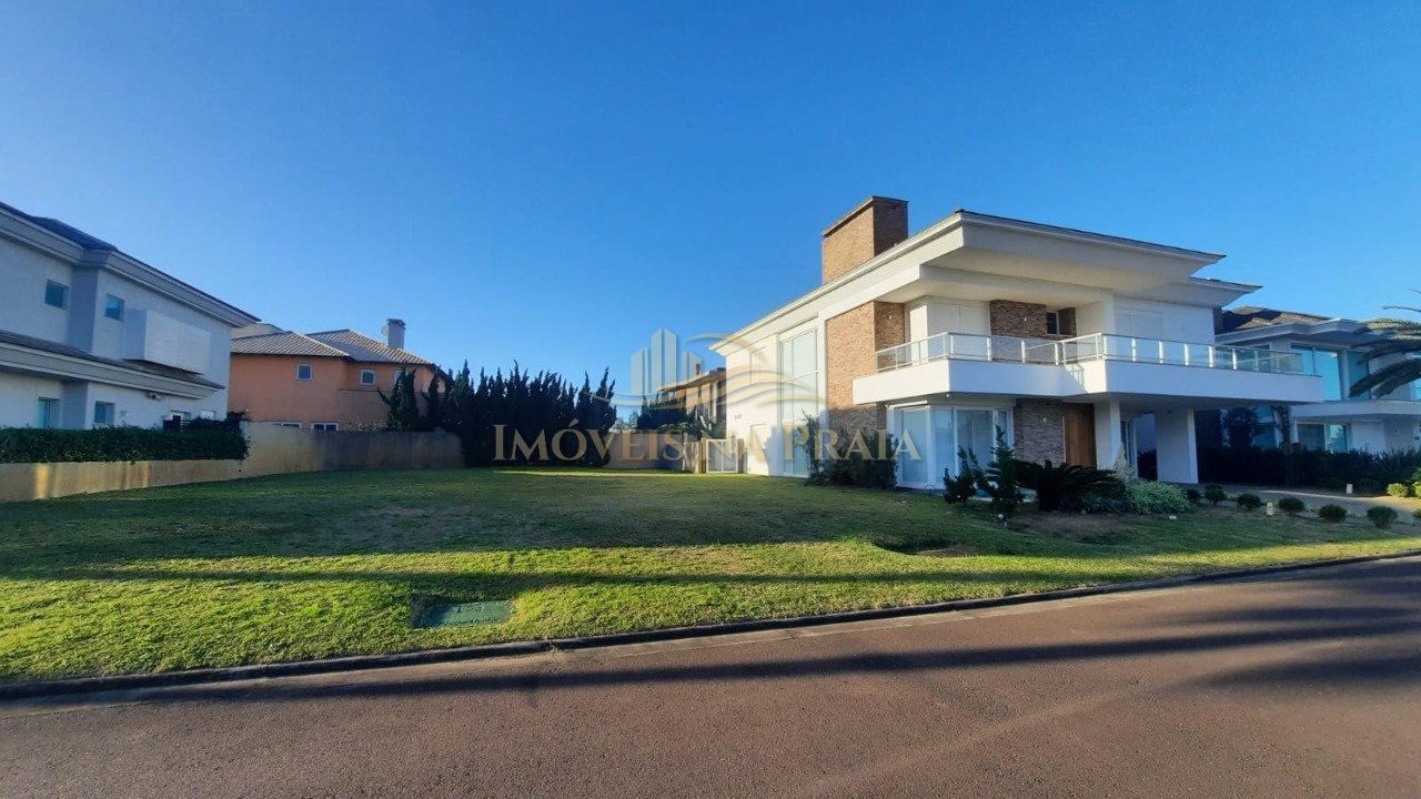 Foto 3 — Casa em Condomínio no Playa Vista.