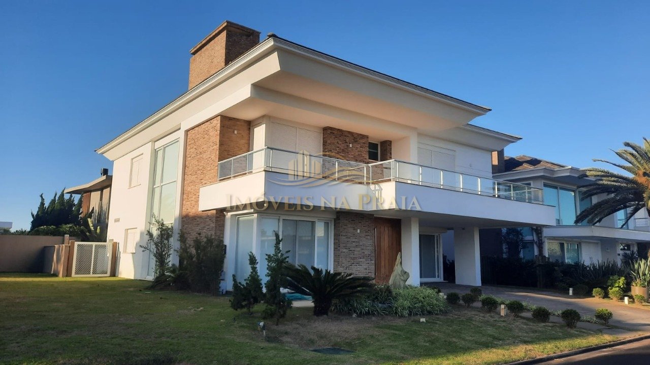 Foto 2 — Casa em Condomínio no Playa Vista.