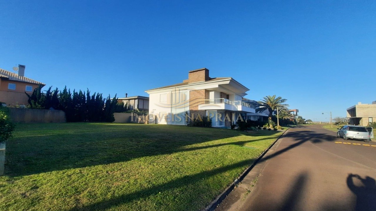 Foto 4 — Casa em Condomínio no Playa Vista.
